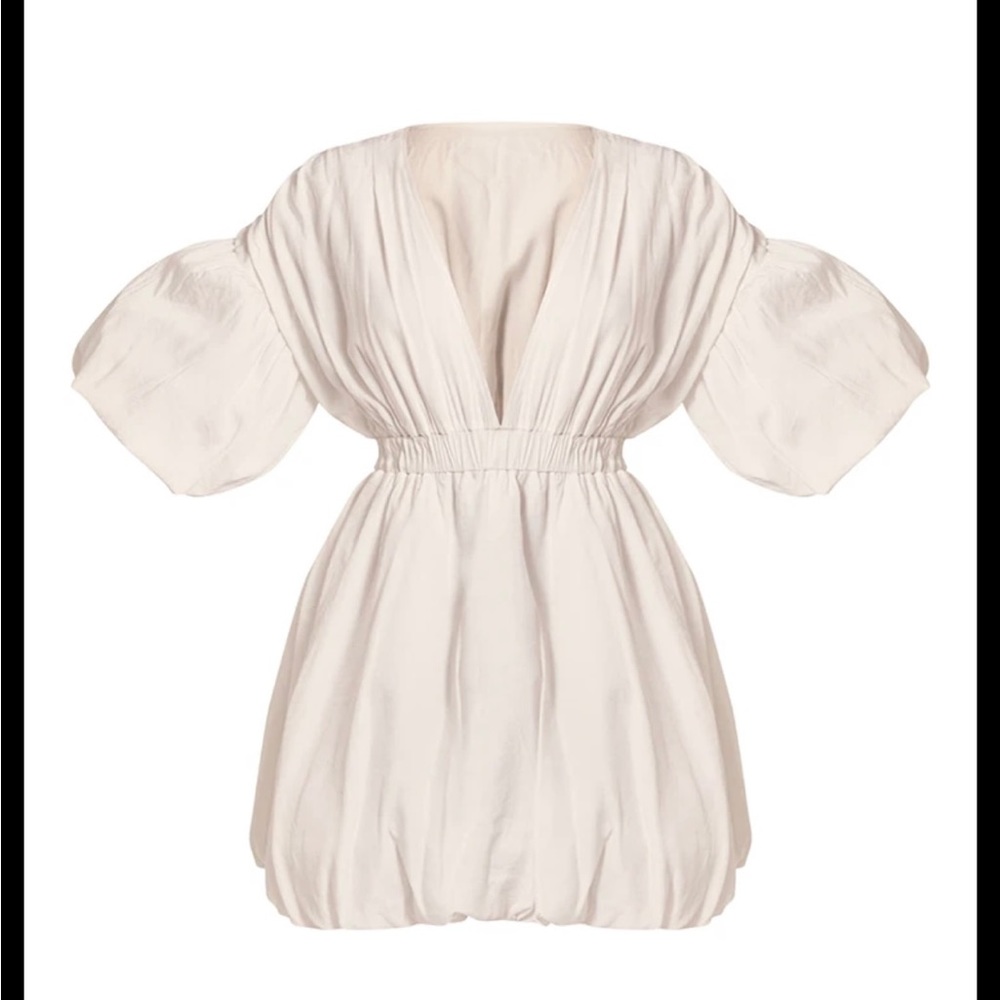 PLT Women's White Mini Puff Sleeve Puffball Hem Shift Dress. Deep V Neck. Size S